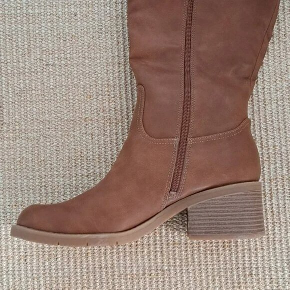 Dr Scholl's Joplin Tall Boot - Color: Dark Honey - Size: Women 9.5 - Picture 4 of 12